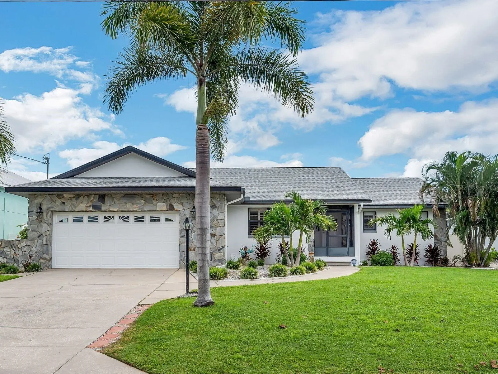 743 Kingston Court, FL