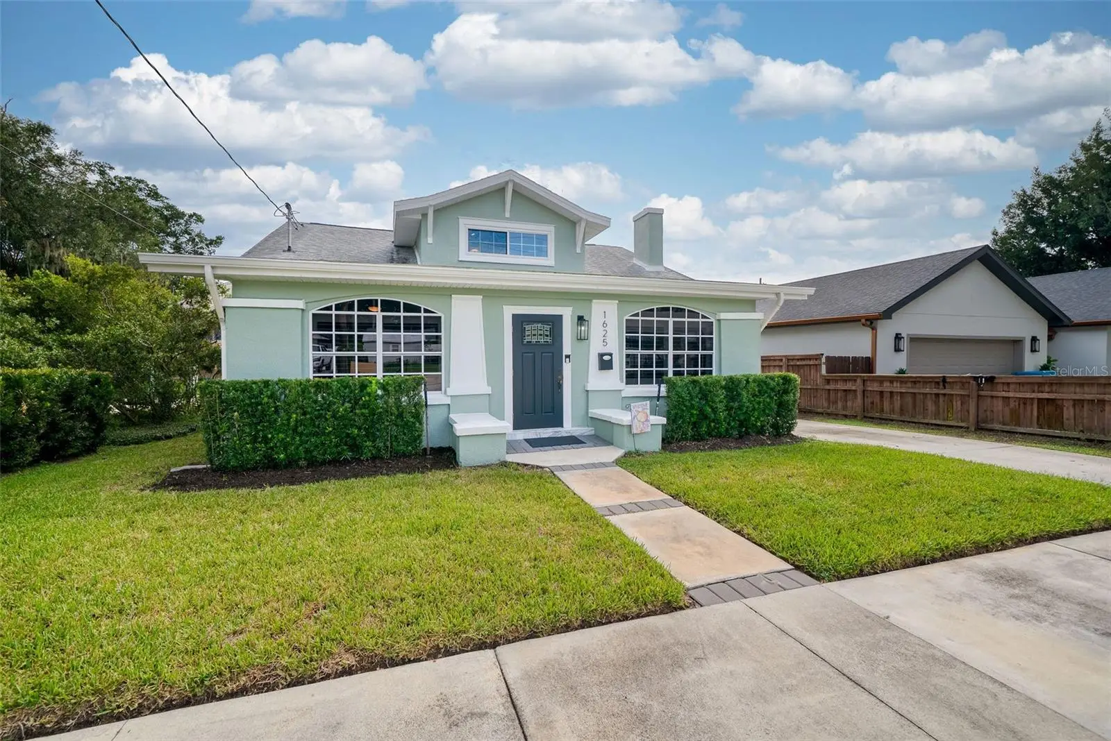 1625 Eola Drive, FL