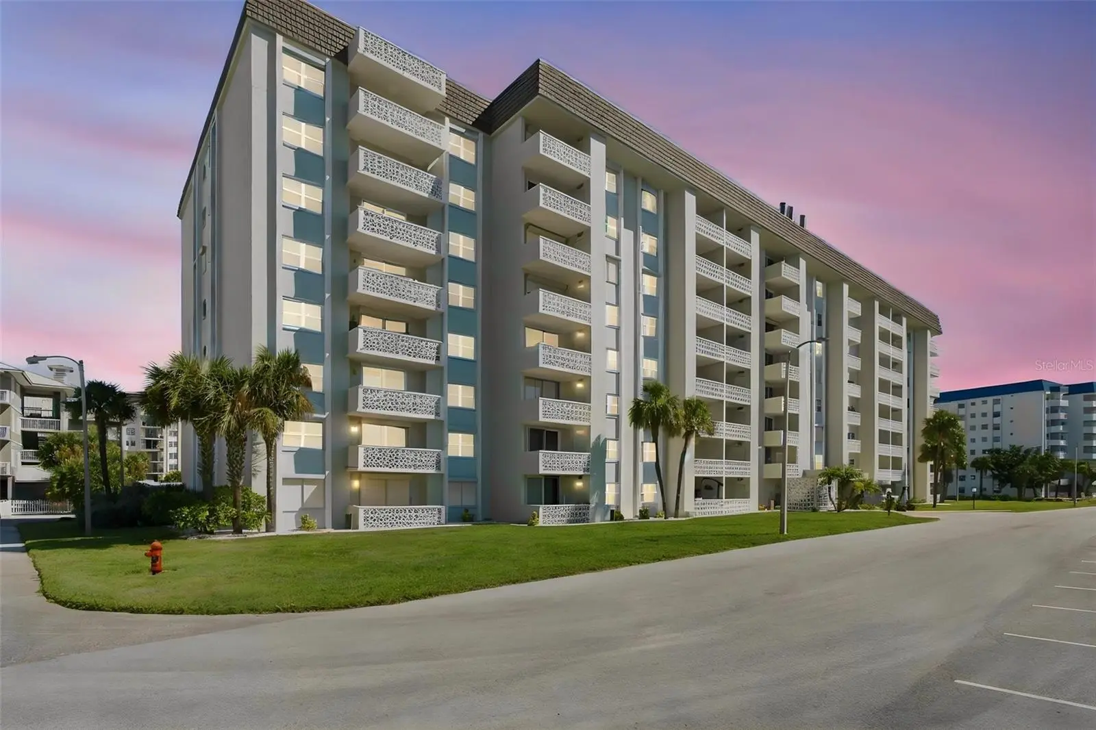 9 Forbes Place, FL