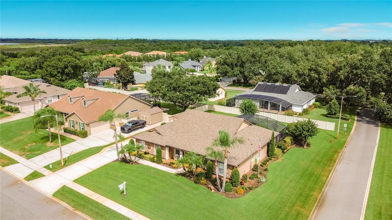 5243 Hammock Pointe Court, FL
