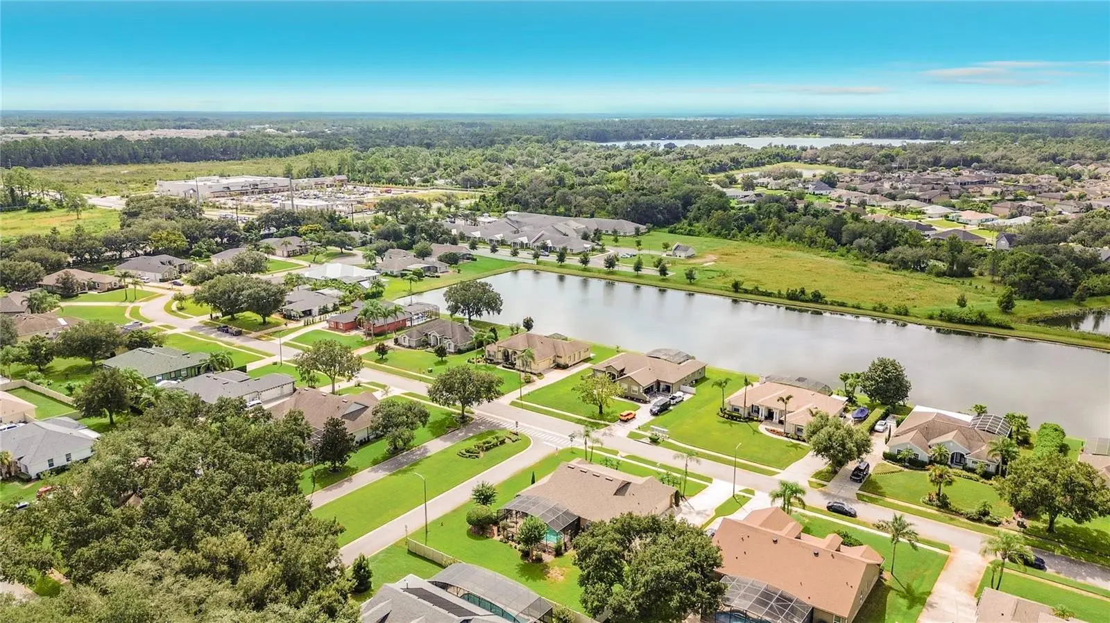 5243 Hammock Pointe Court, FL