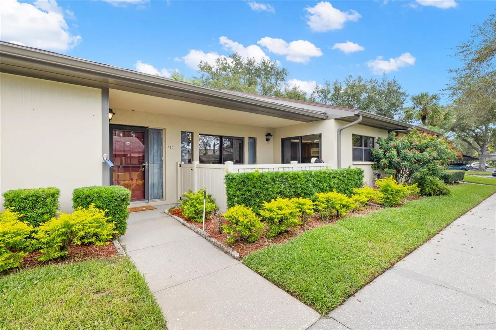 210 Gretchen Court, FL