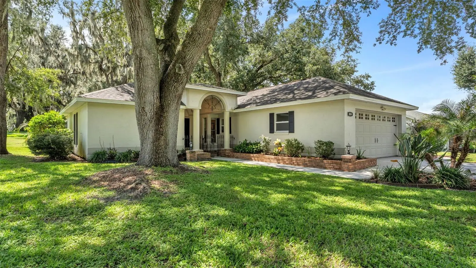 804 Nestlewood Court, FL