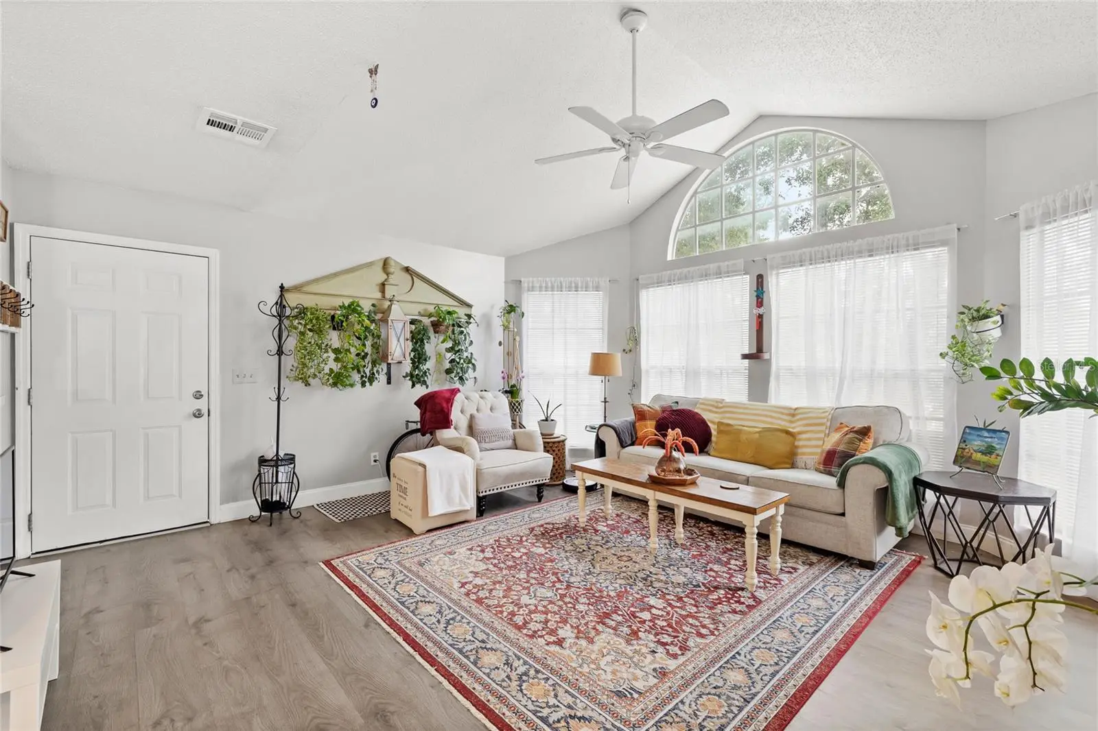 956 Forest Ridge Court, FL