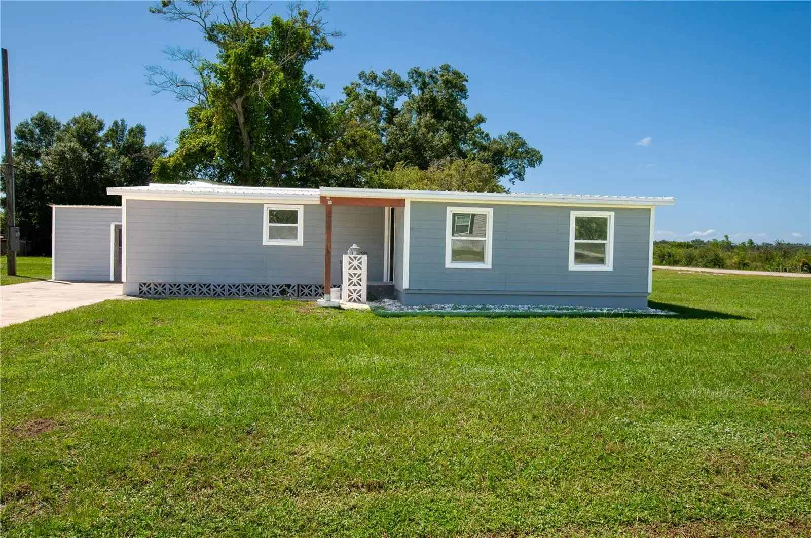 2269 Mooney Dr, FL
