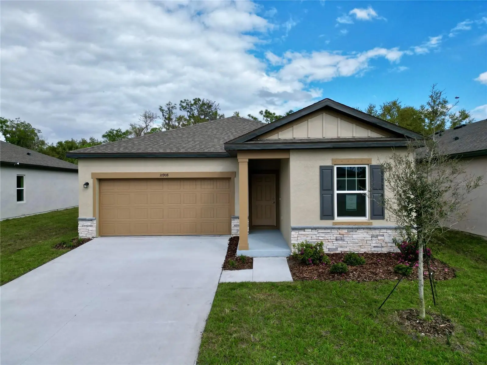10854 Curving Creek Loop, FL