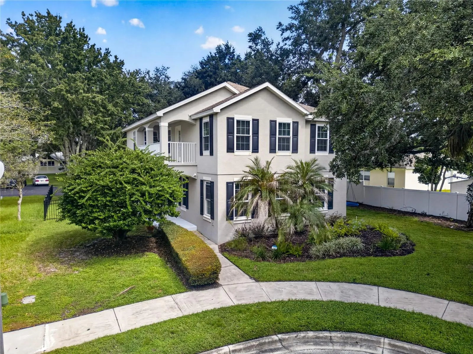 707 Chase Oaks Court, FL