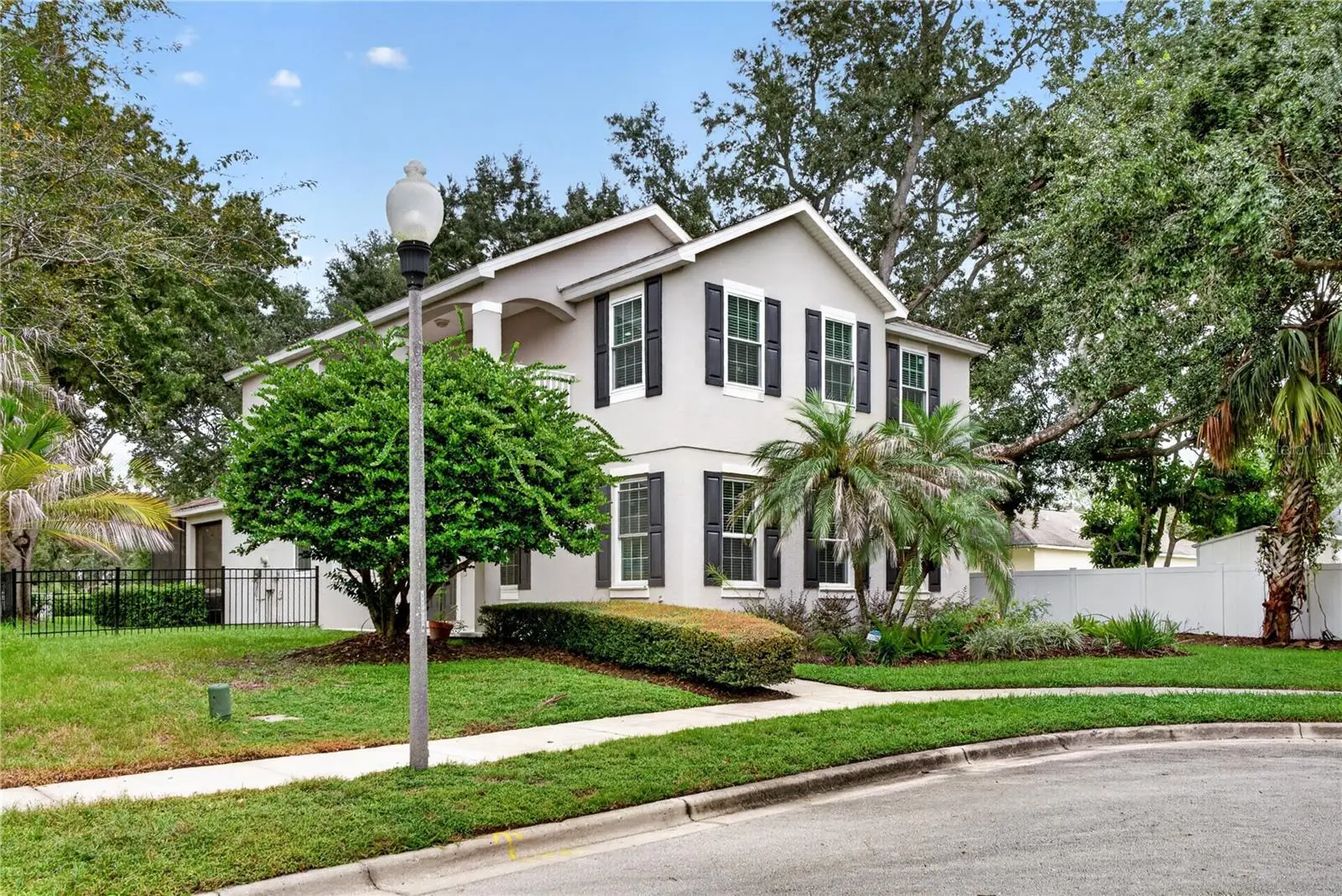 707 Chase Oaks Court, FL