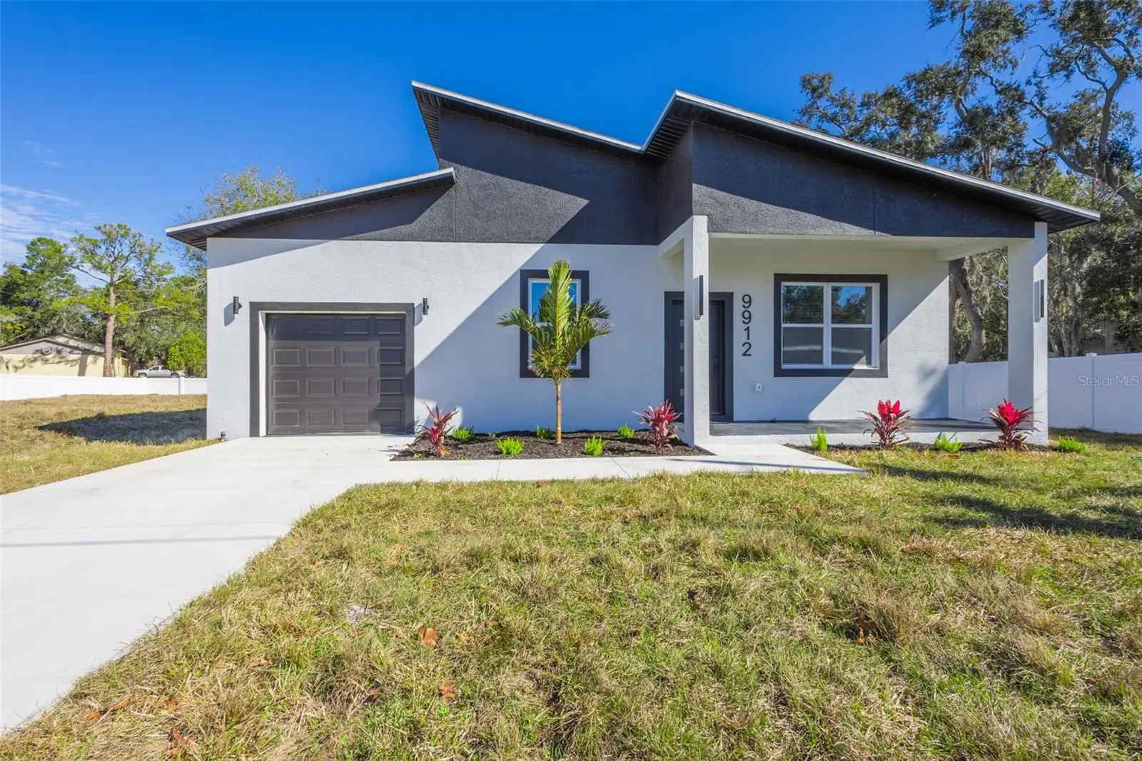 9912 Golden Loop, FL