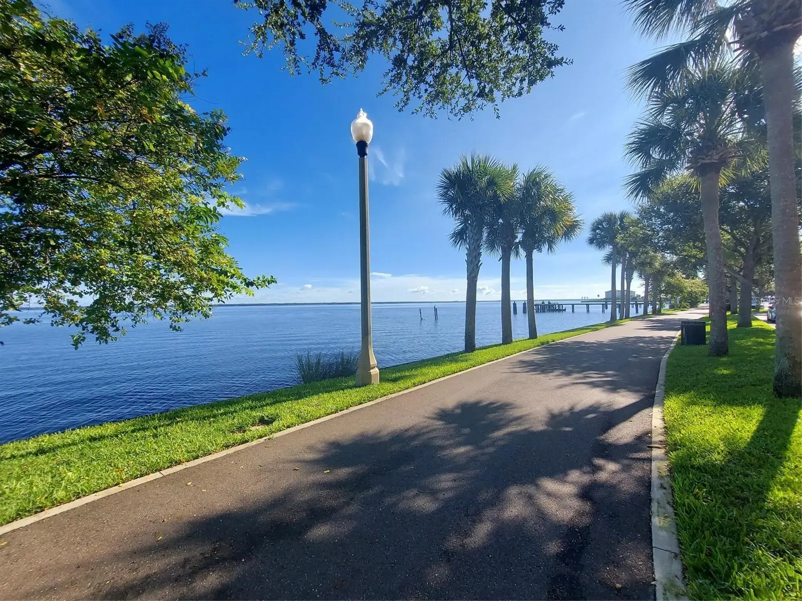 5053 Hawks Hammock Way, FL