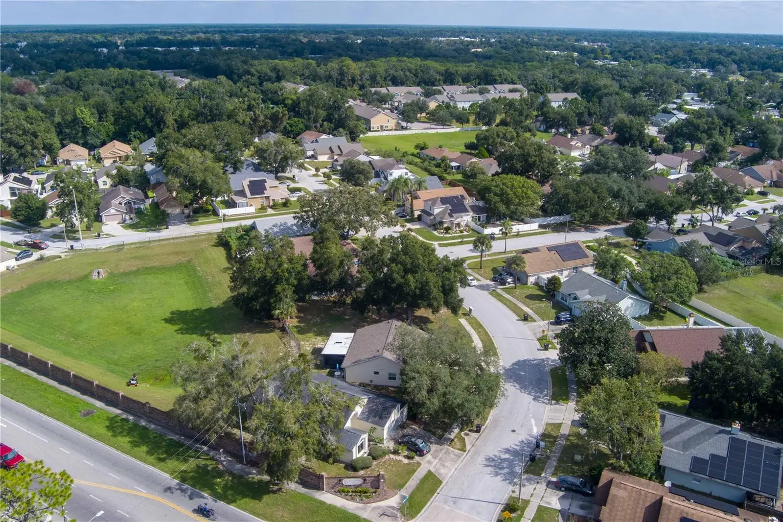 1262 Whispering Winds Court, FL