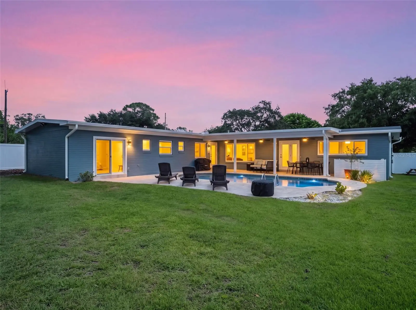 1502 Dove Drive, FL