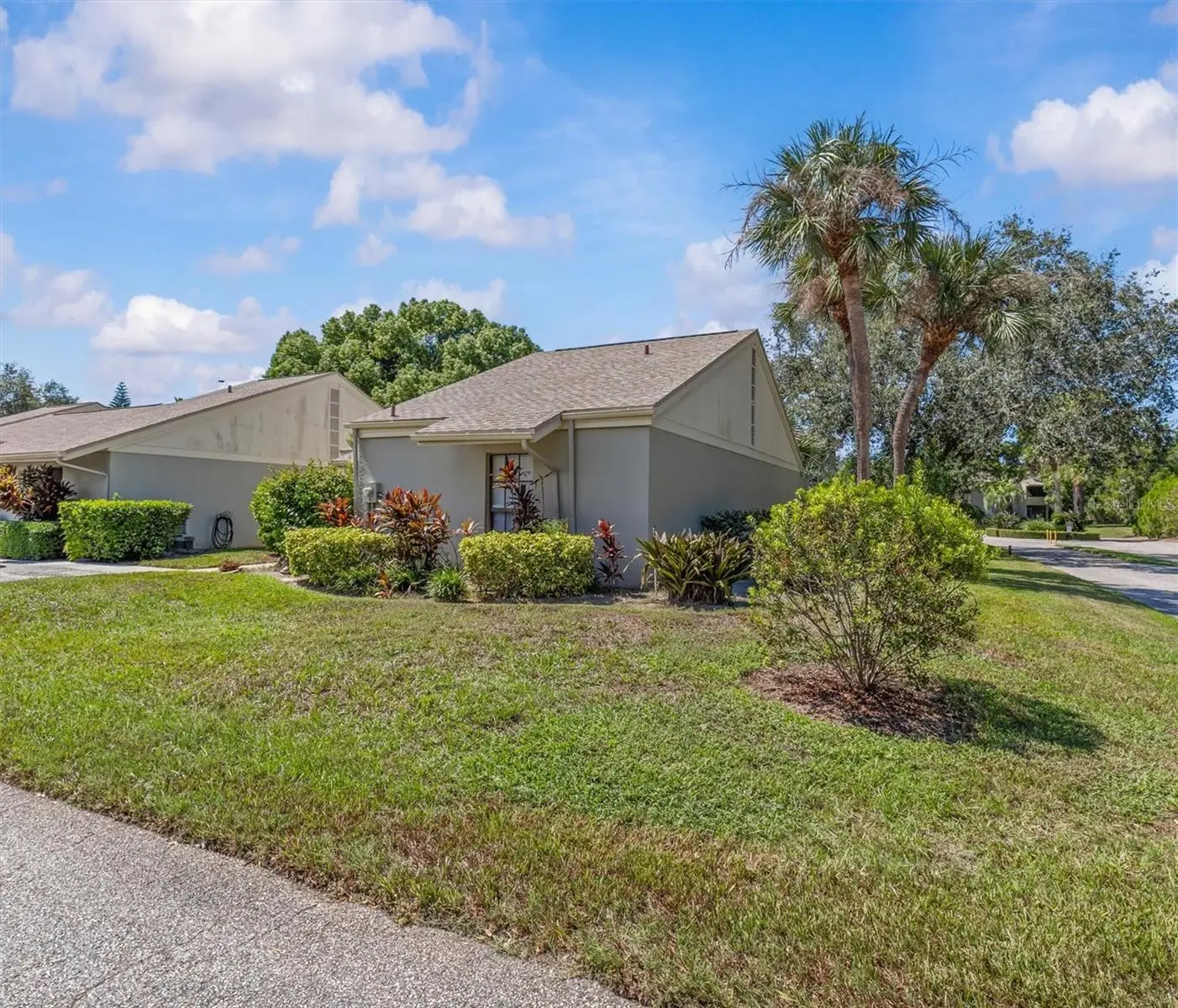 1 Windrush Bay Drive, FL