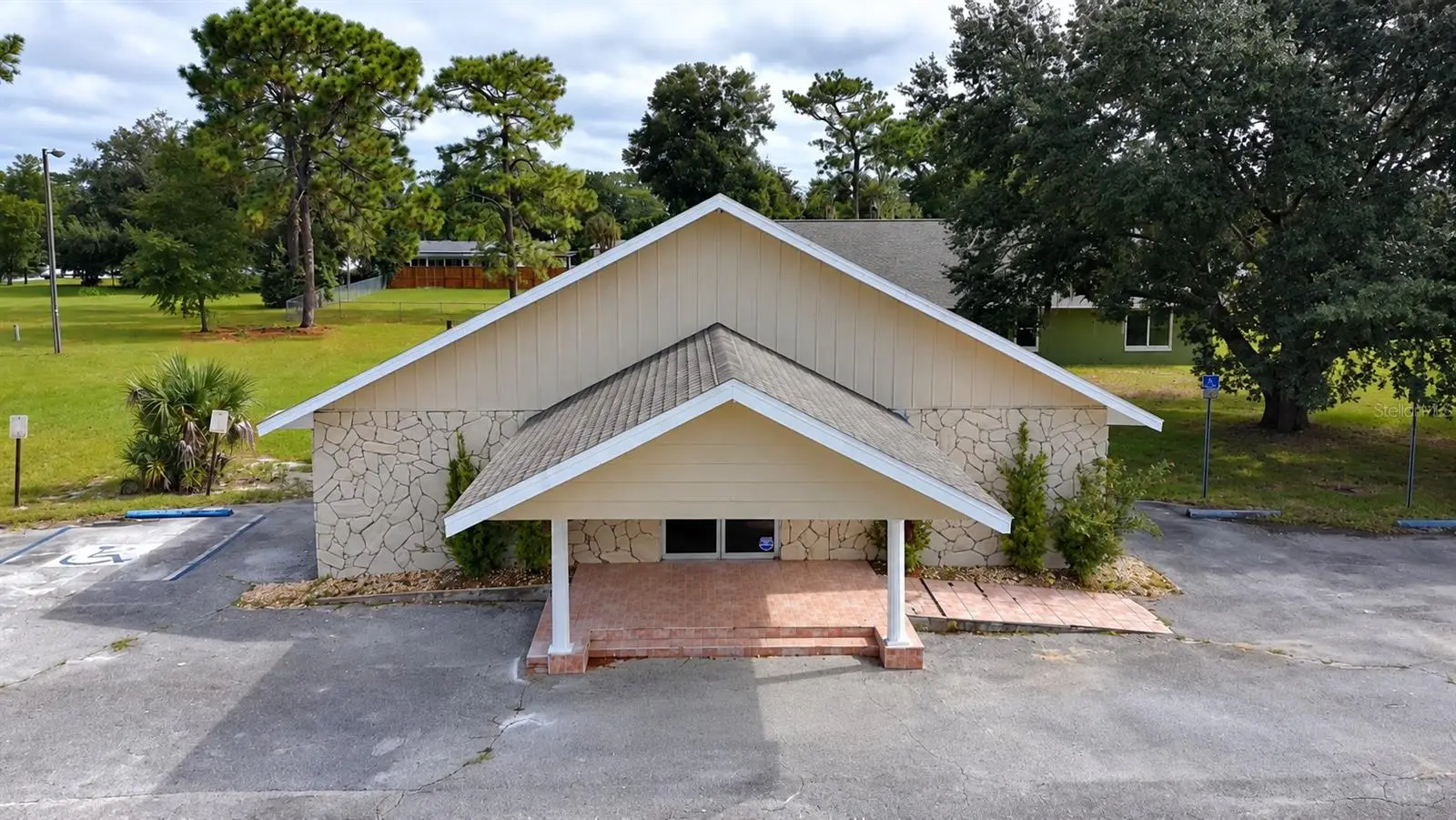 484 Emerald Road, FL