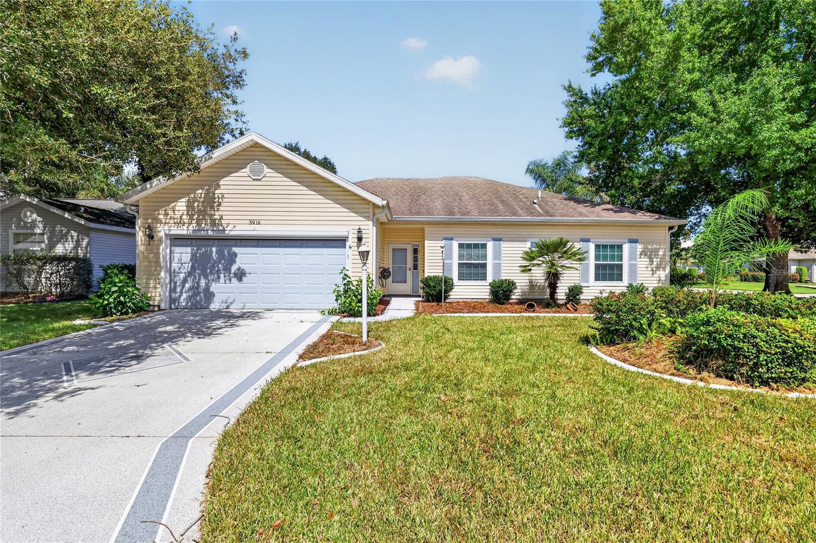 3916 Manor Oaks Court, FL