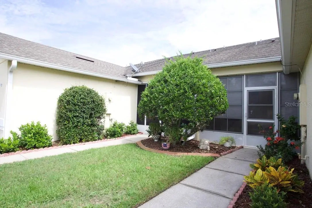 91 Club Villas Lane, FL