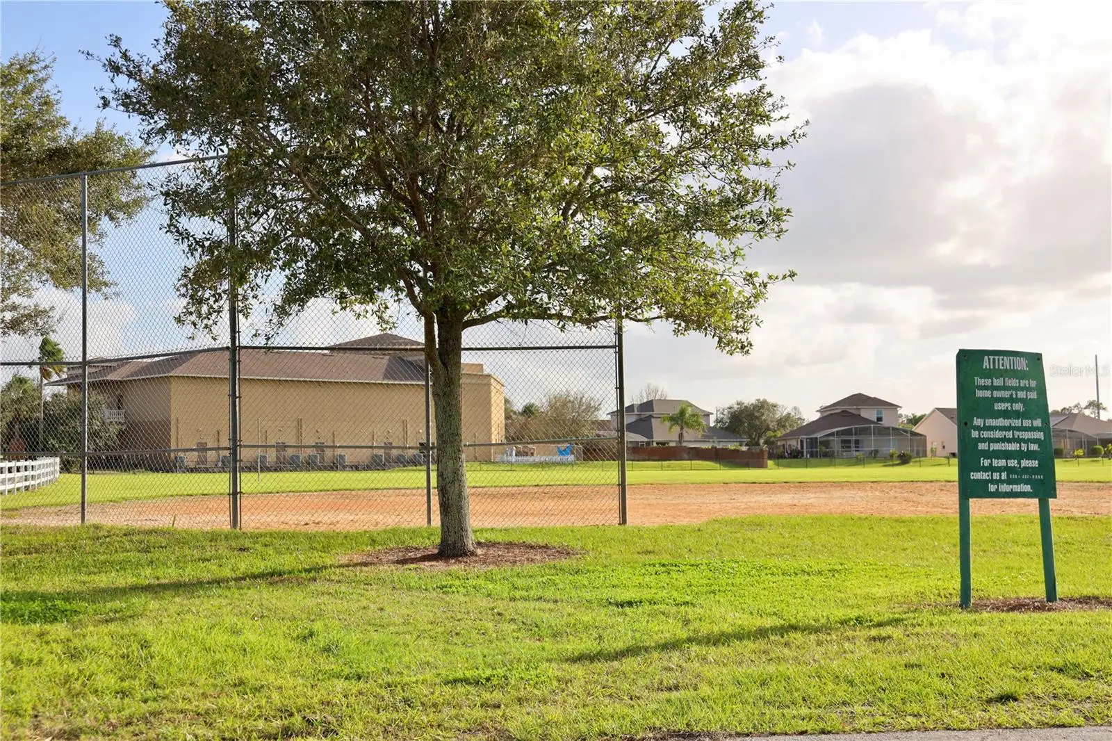91 Club Villas Lane, FL