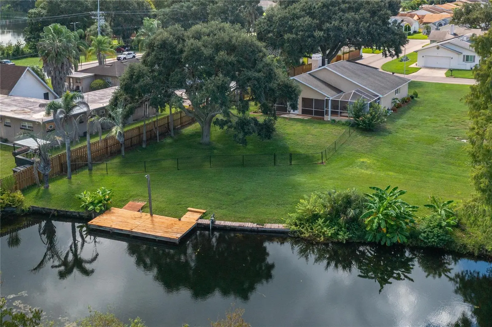 1475 Grand Cayman Circle, FL