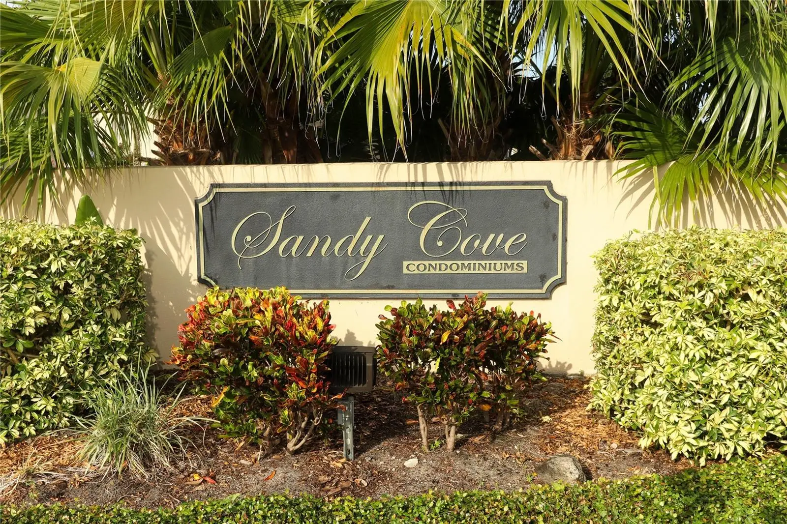 570 Orange Drive, FL