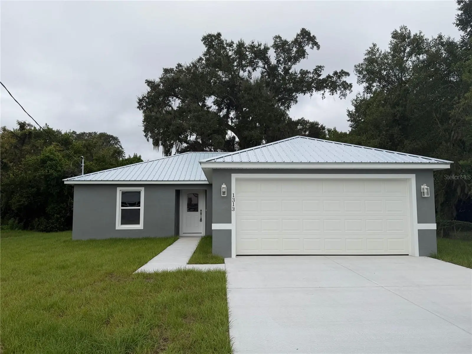 1313 Fairfax St Ne, FL