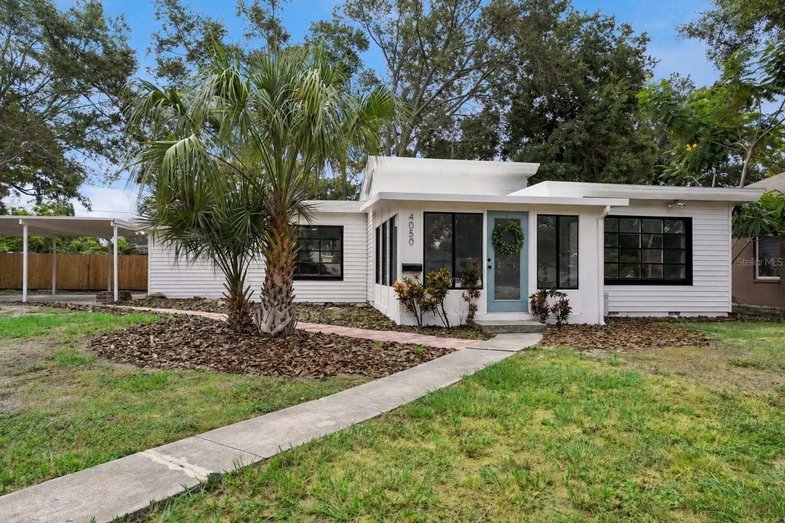 4050 Iris Street, FL
