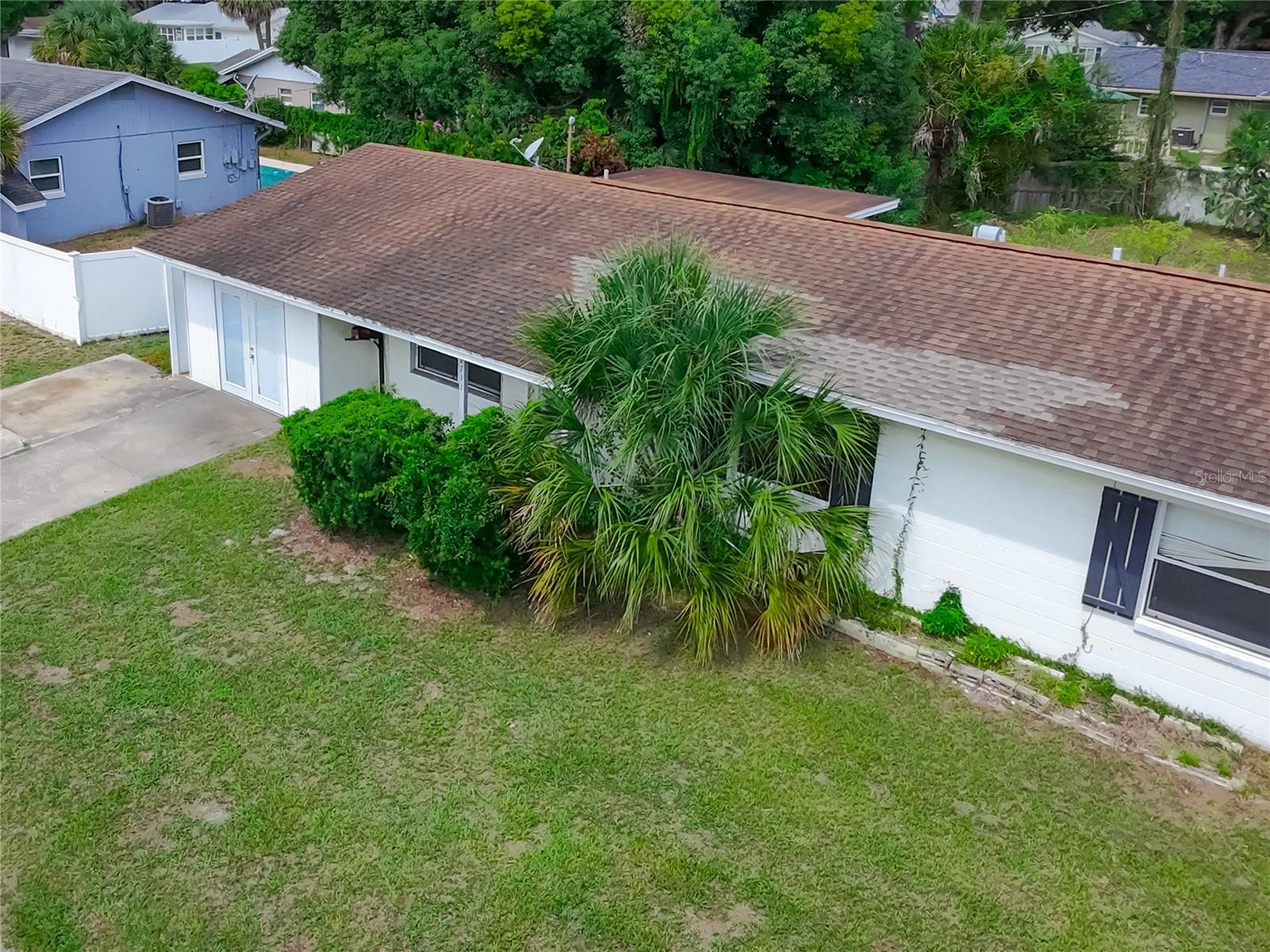 2711 Aloma Avenue, FL