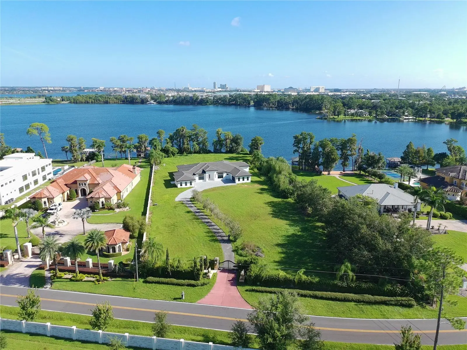 7240 Lake Willis, FL