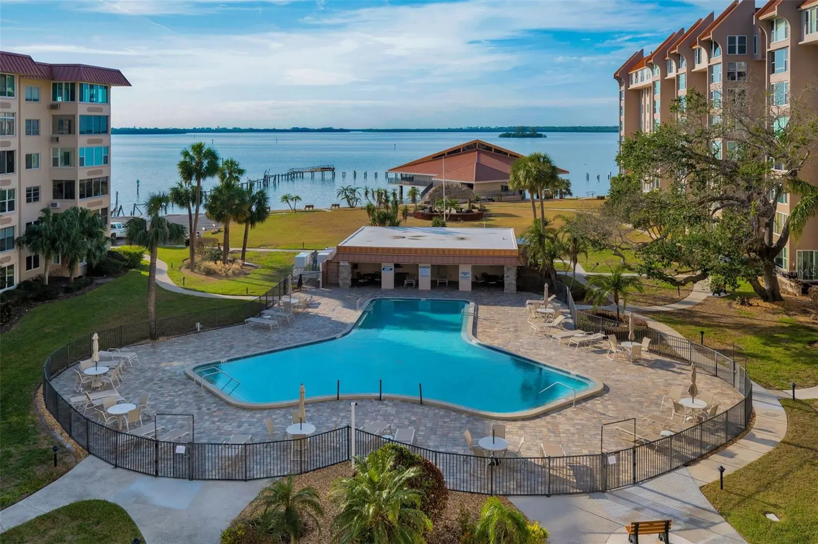 622 Edgewater Drive, FL
