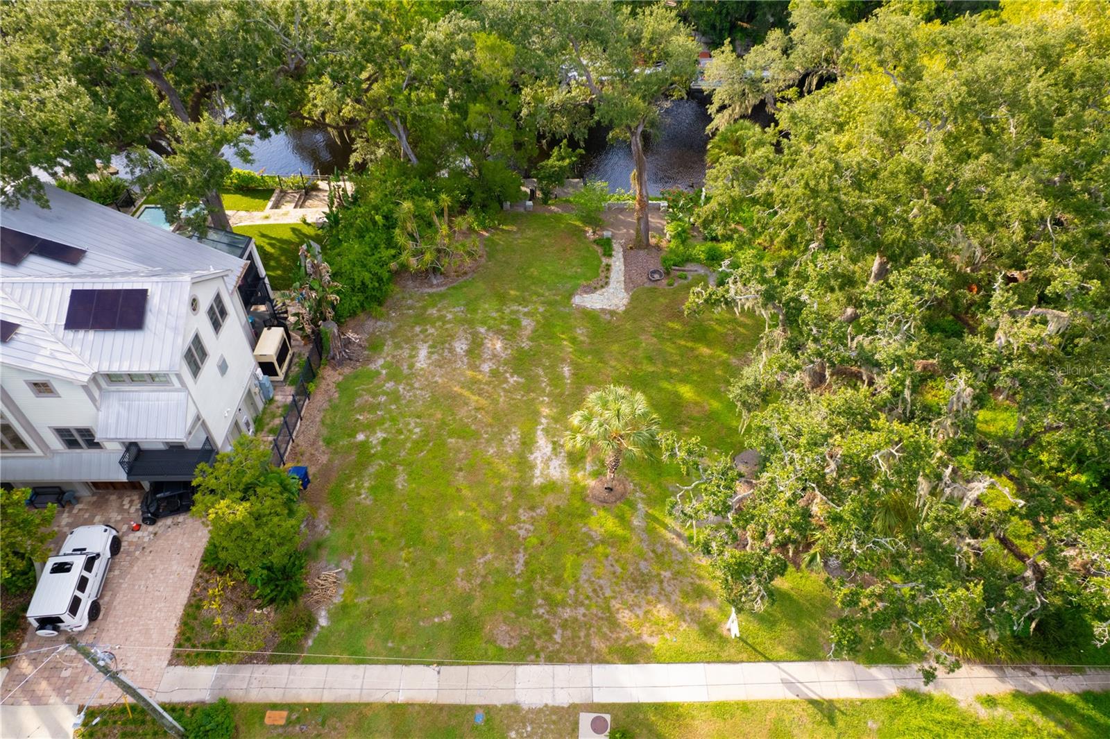 1214 Park Cir, FL