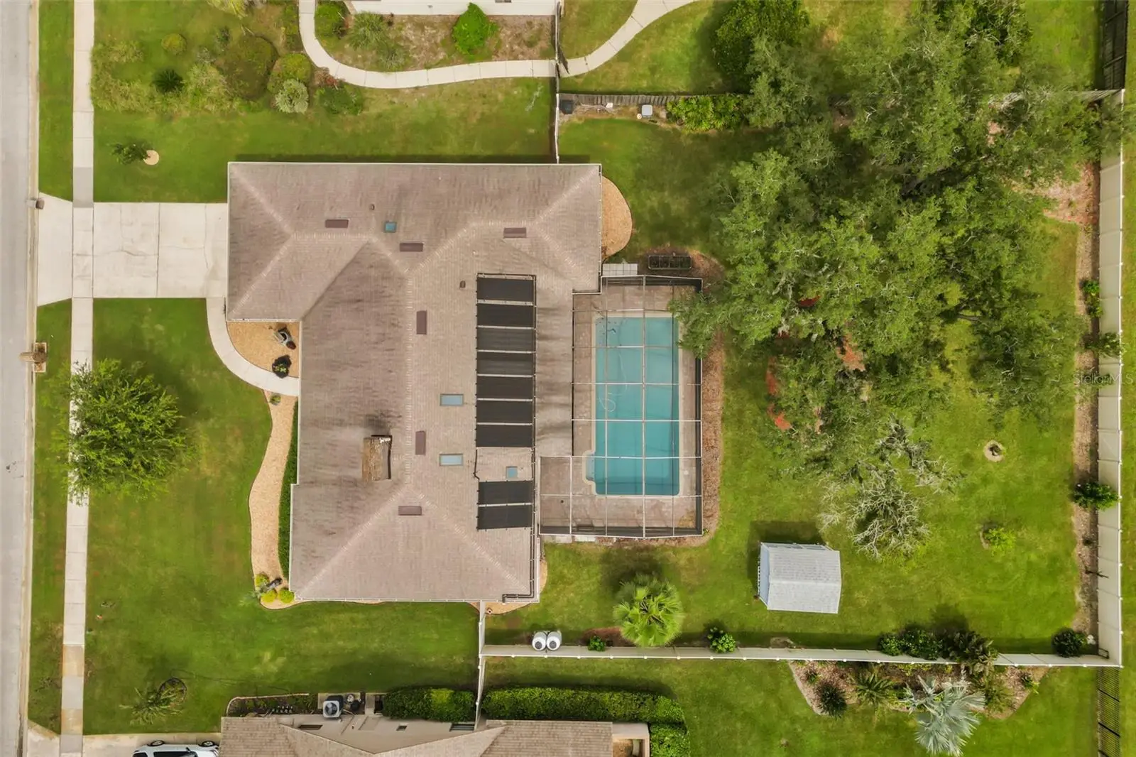 382 Forest Park Circle, FL