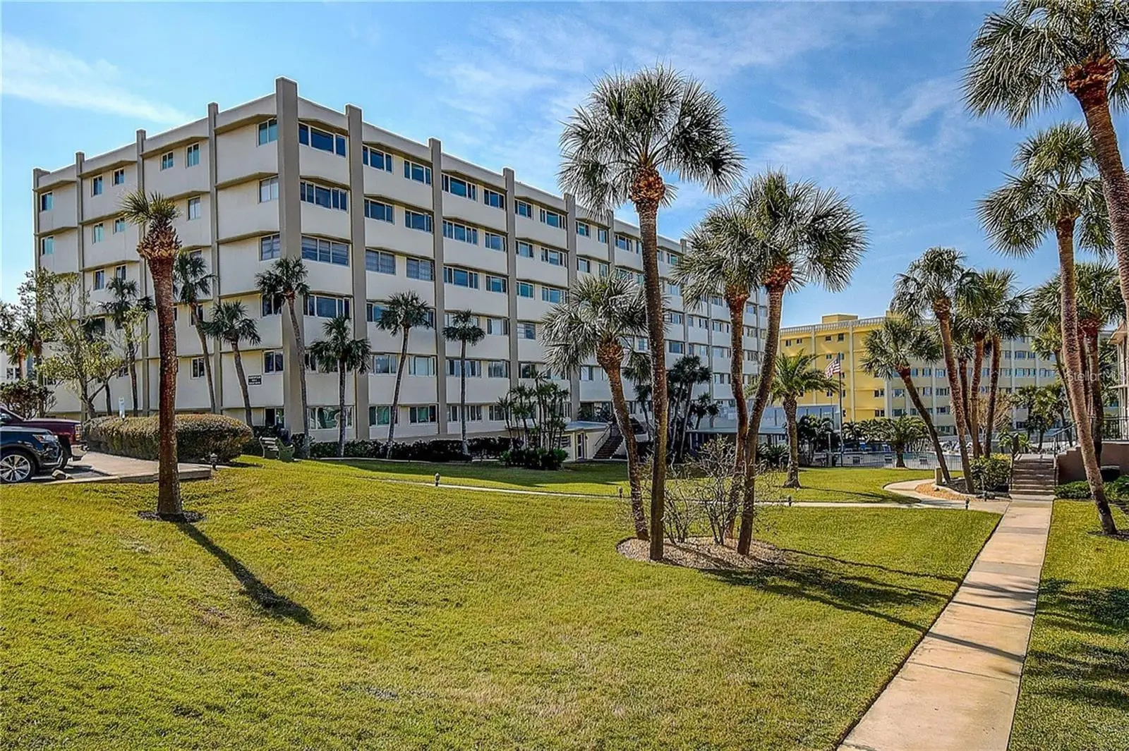 100 Bluff View Drive, FL