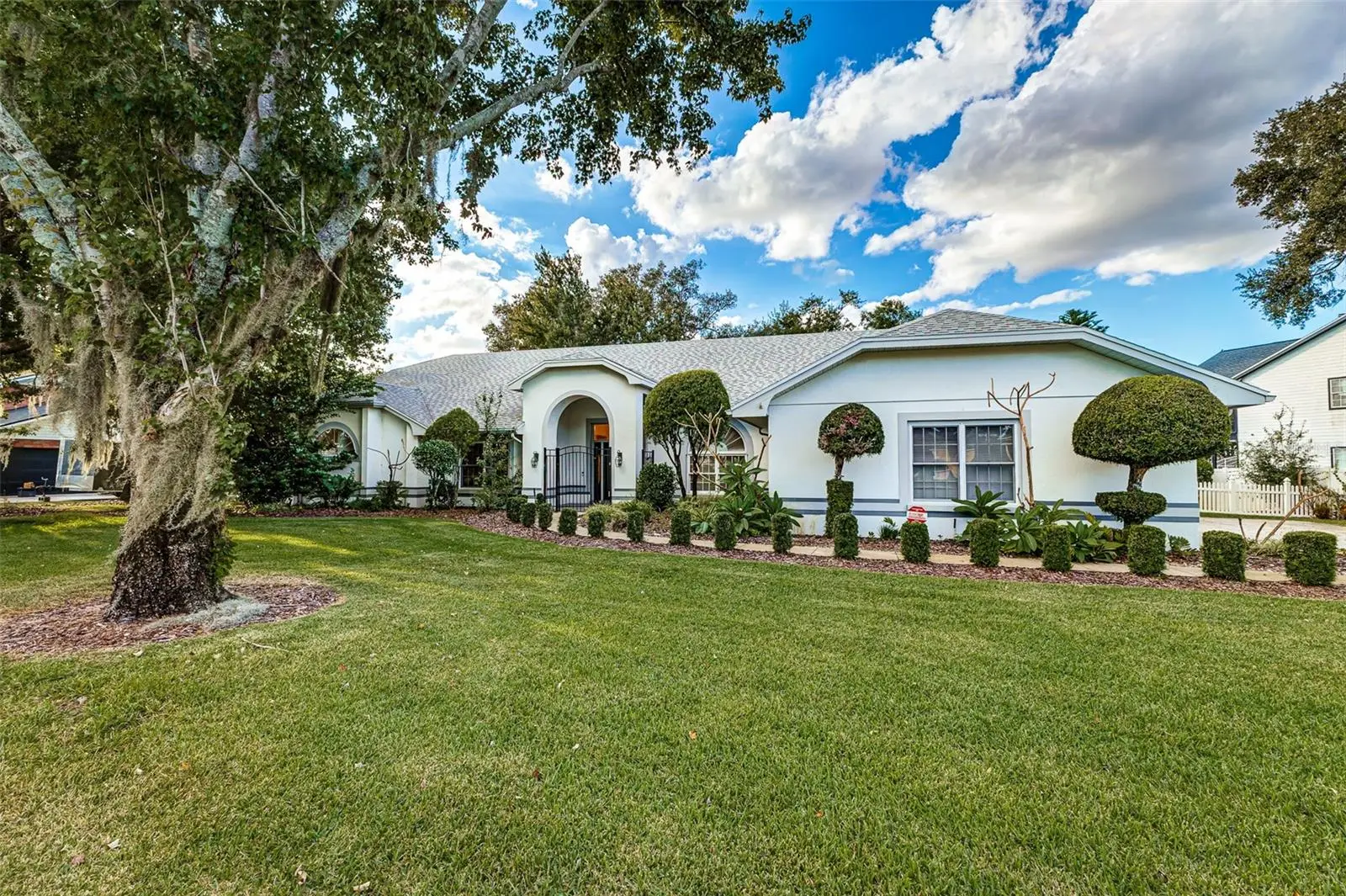 725 Heritage Drive, FL