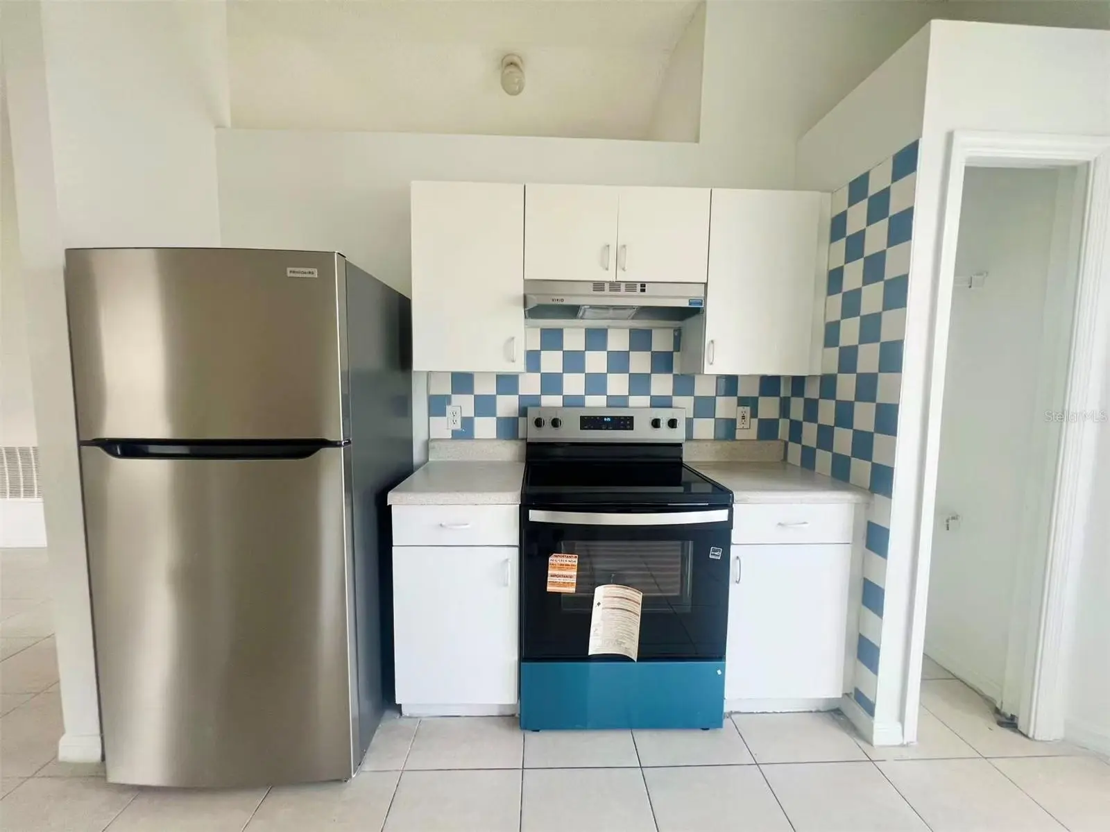 464 Spreading Oak Circle, FL