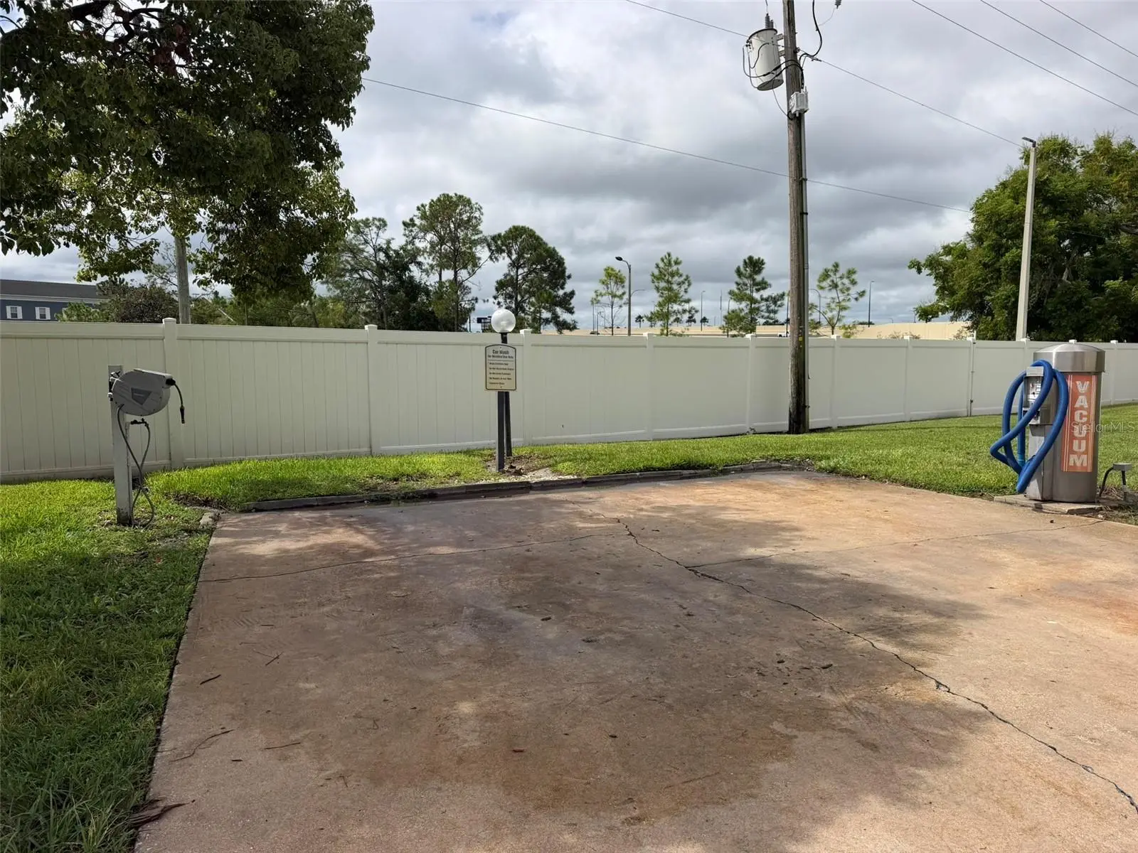 136 Springwood Circle, FL