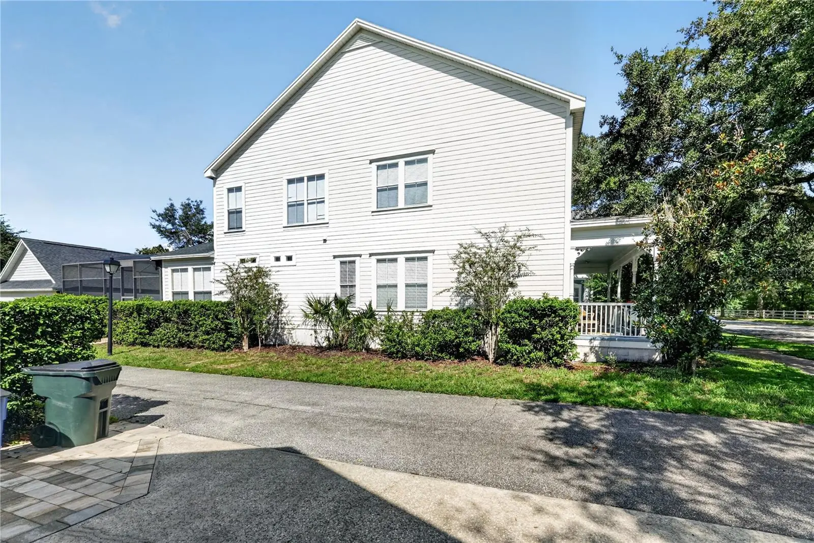 902 Waterside Drive, FL