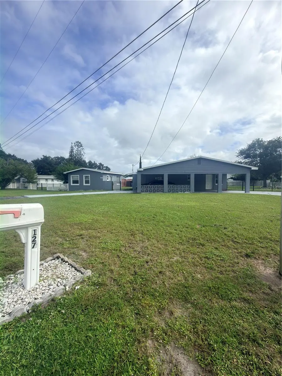 127 Lakeview Drive, FL