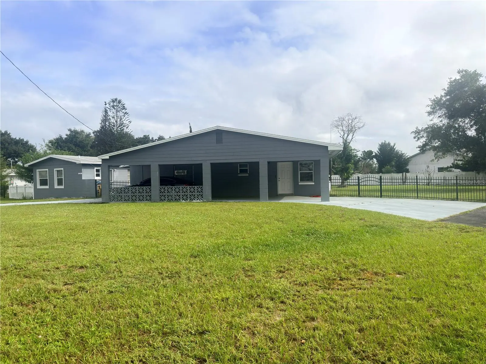 127 Lakeview Drive, FL