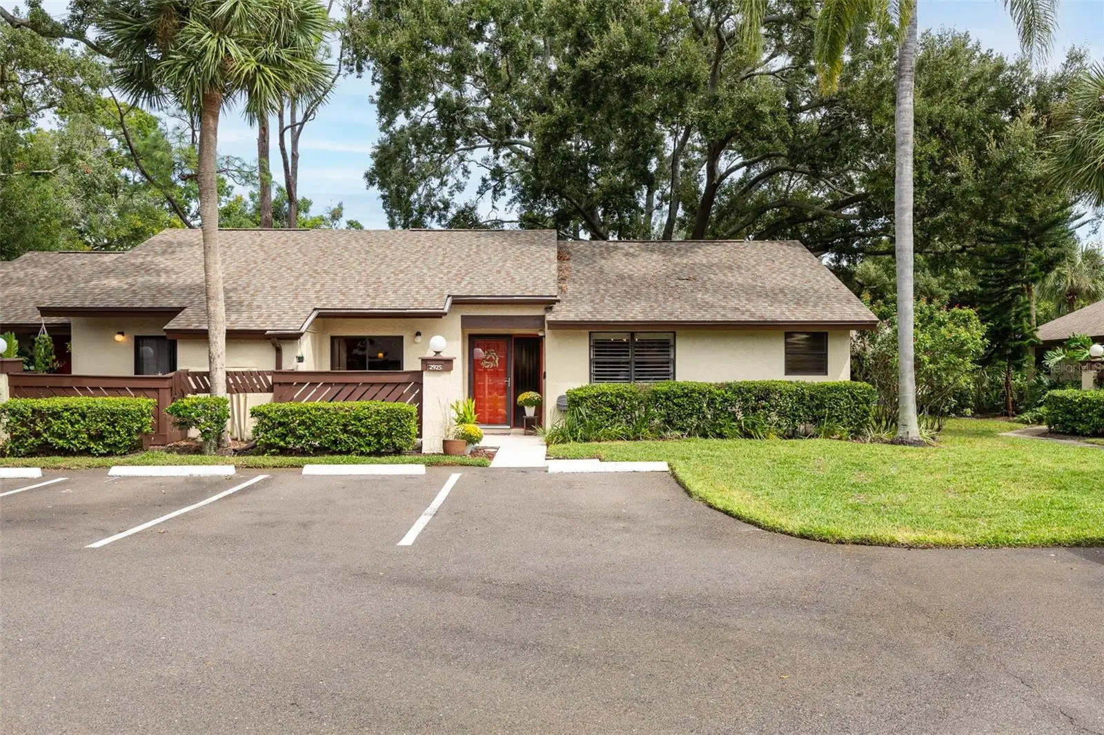 2925 Boxwood Ct, FL