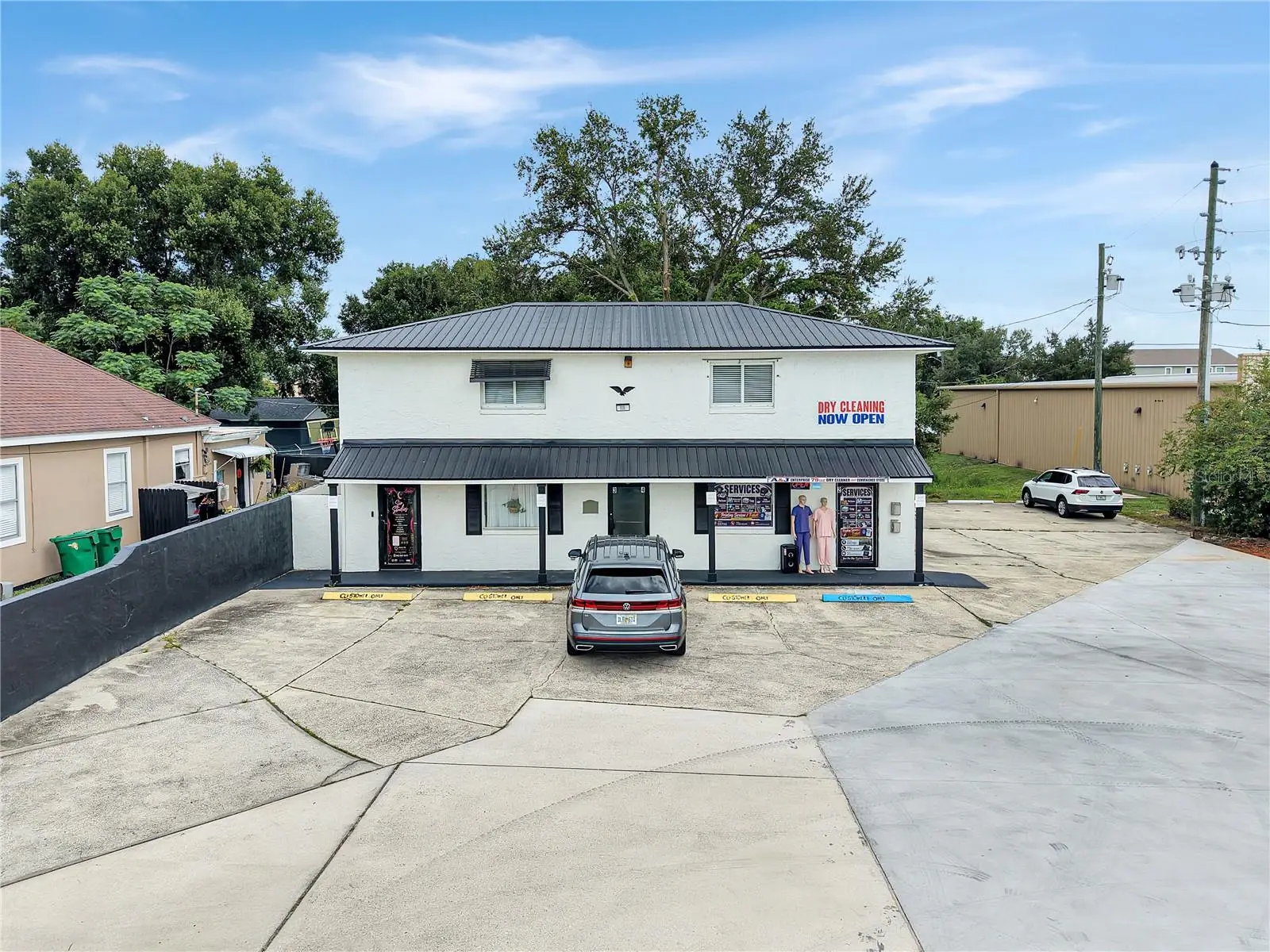 608 Dundee Road, FL