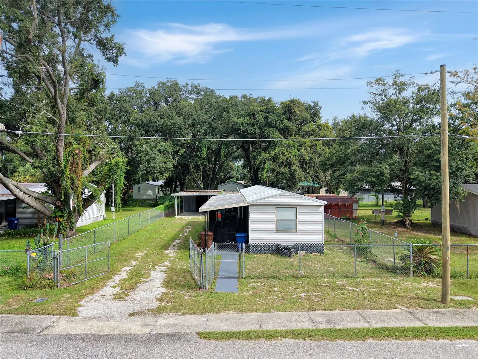 718 1st Street, FL