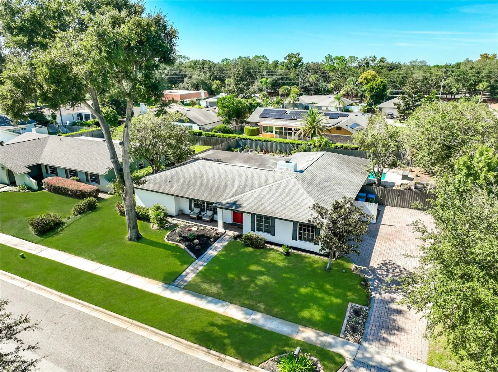 161 White Oak Circle, FL