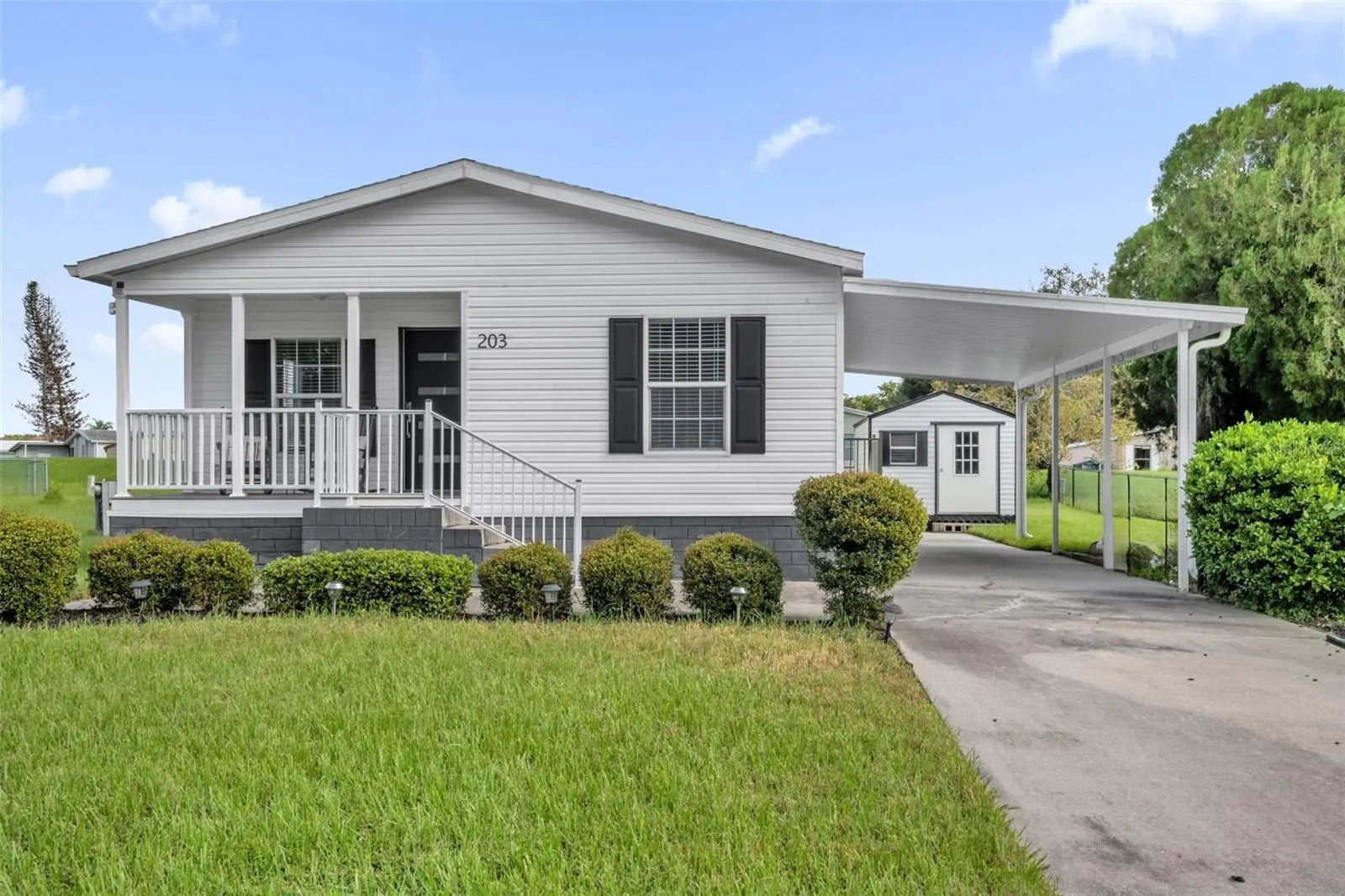 203 Ellsworth Drive, FL