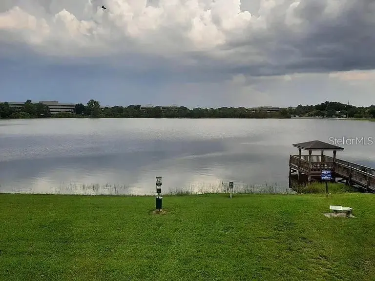 942 Lake Destiny Road, FL