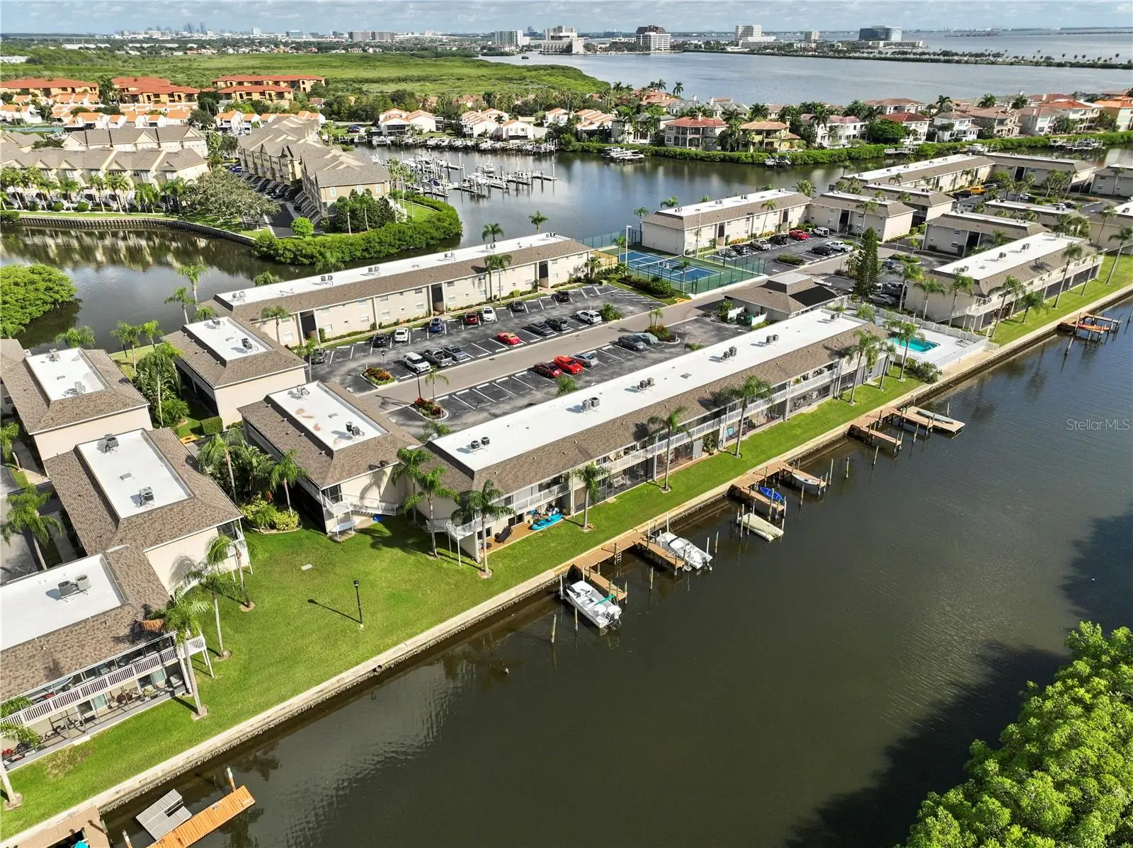 8811 Bay Pointe Drive, FL