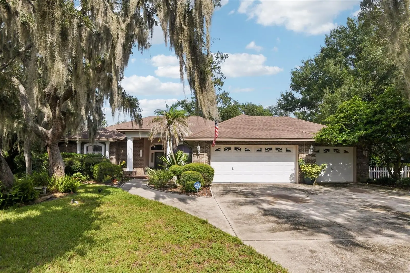 3503 Oak Club Court, FL