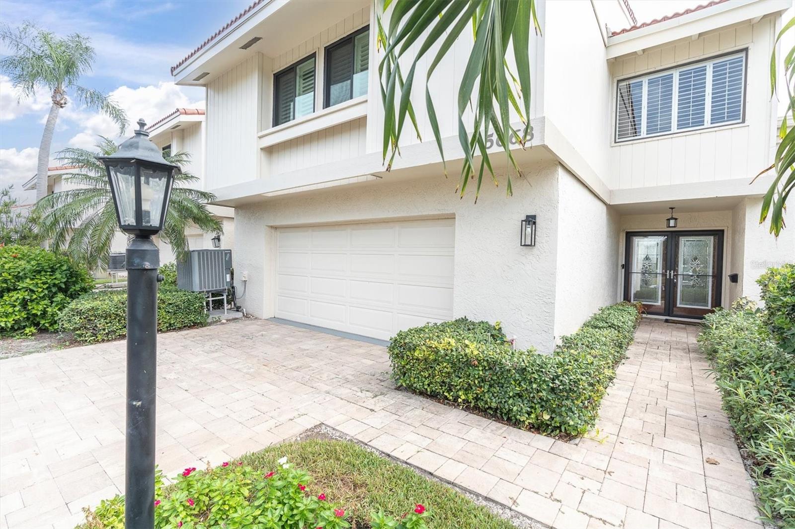 5668 Escondida Boulevard, FL