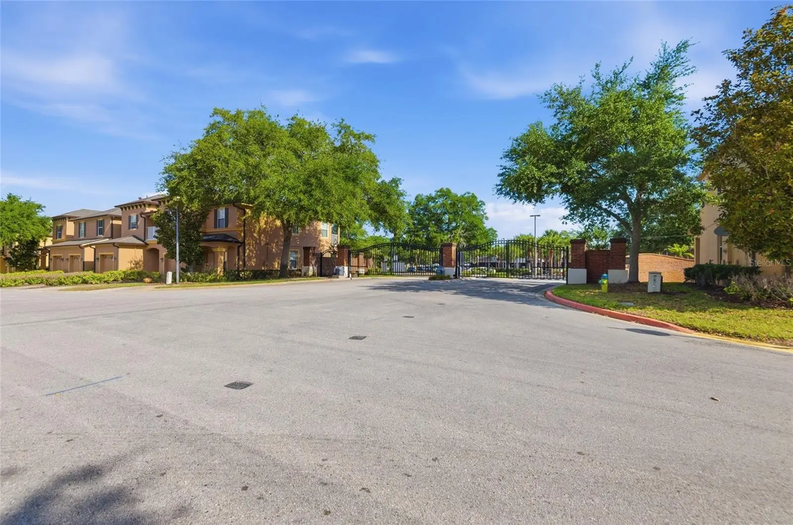 1330 Long Oak Way, FL