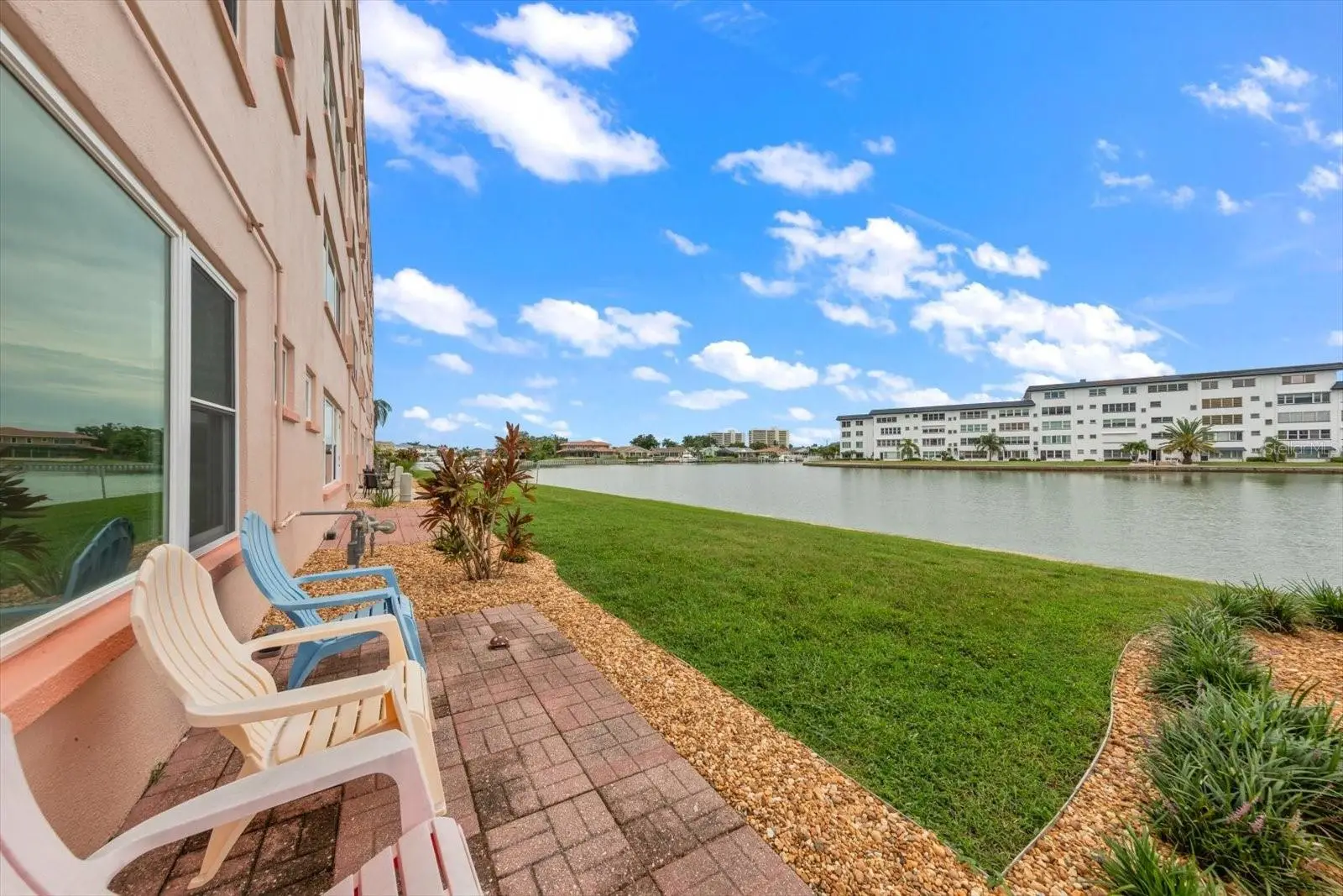 6025 Shore Boulevard, FL