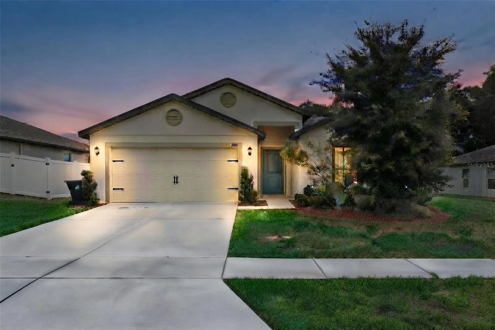 1694 Hideaway Flat Street, FL