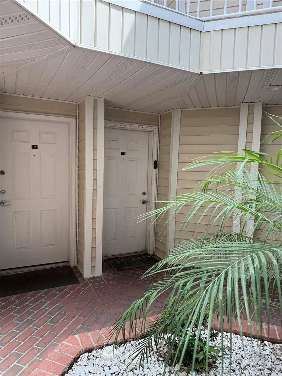 3900 Southpointe Drive, FL